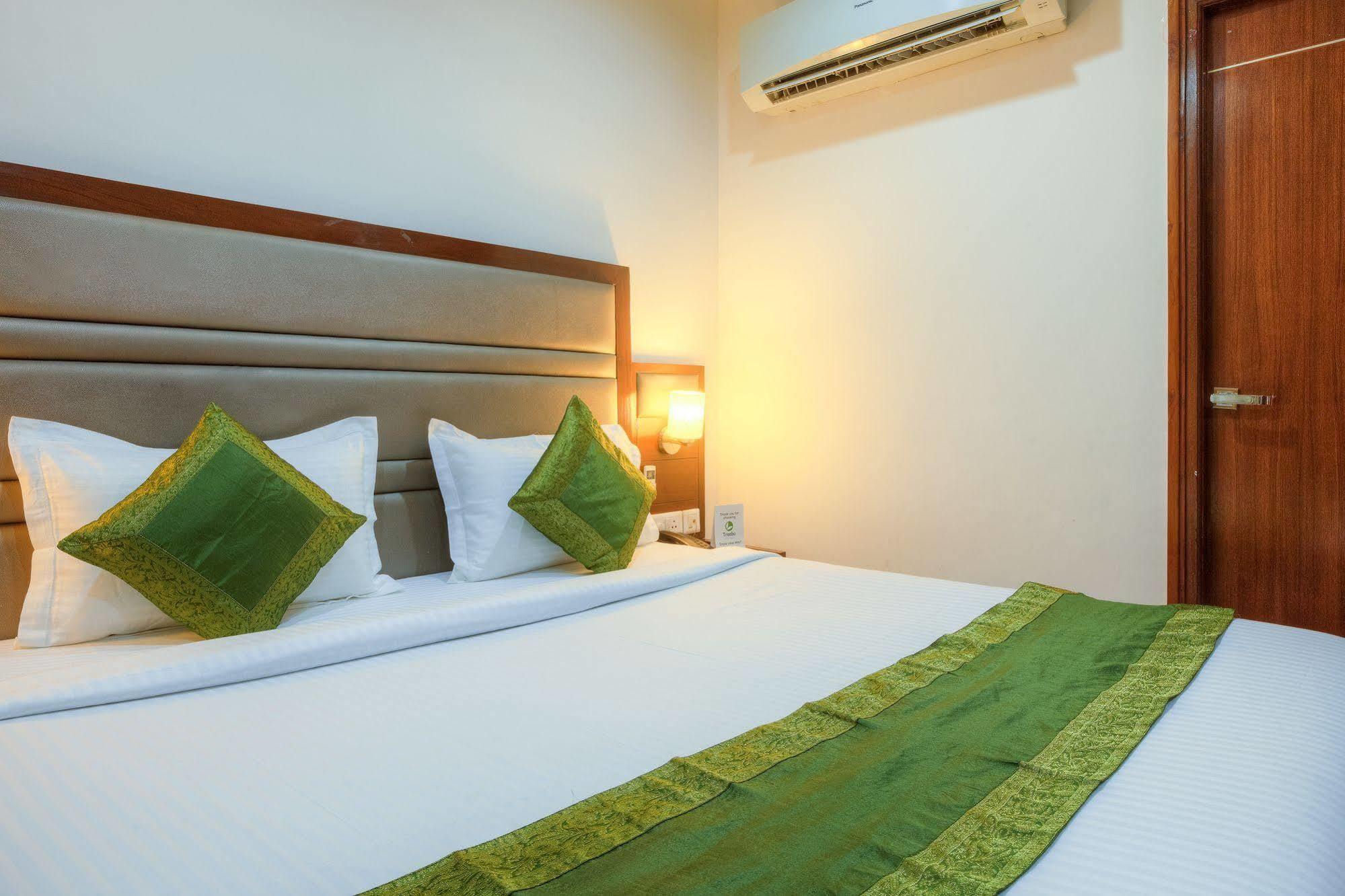 Mint Hotel Chandīgarh 外观 照片